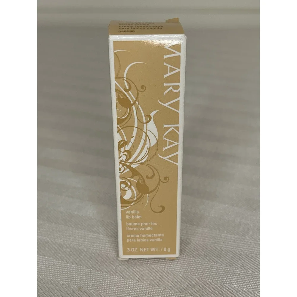 Mary Kay Vanilla Lip Balm‎ .3 oz 8g Moisturizing Treatment New in Box 048086